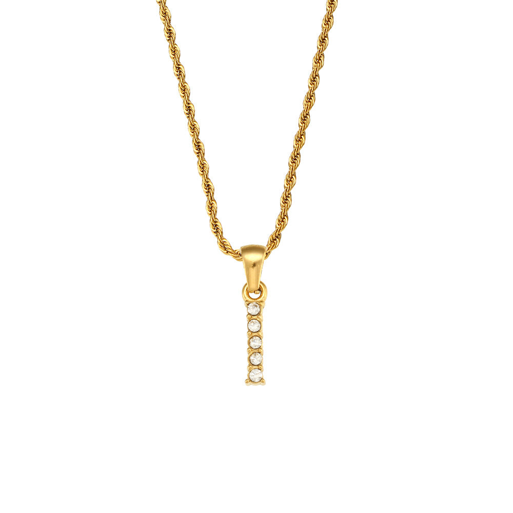 Cristal Letter Necklace