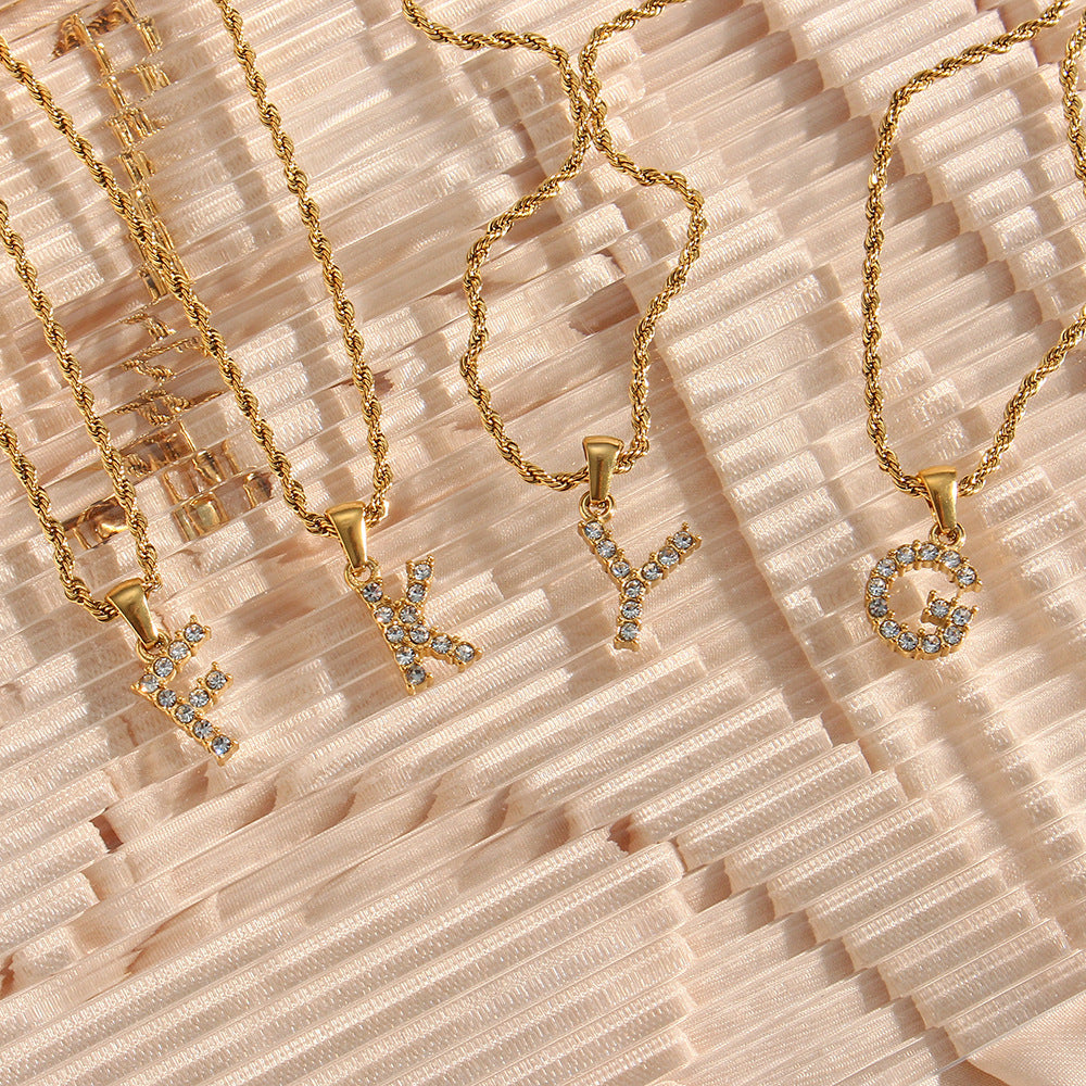 Cristal Letter Necklace
