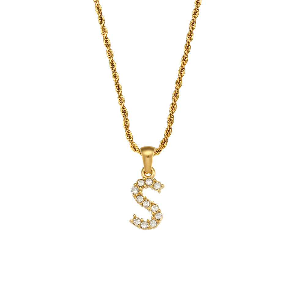 Cristal Letter Necklace